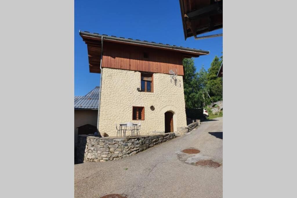 Maison Individuelle Chaleureuse Au Calme Bourg-Saint-Maurice Esterno foto